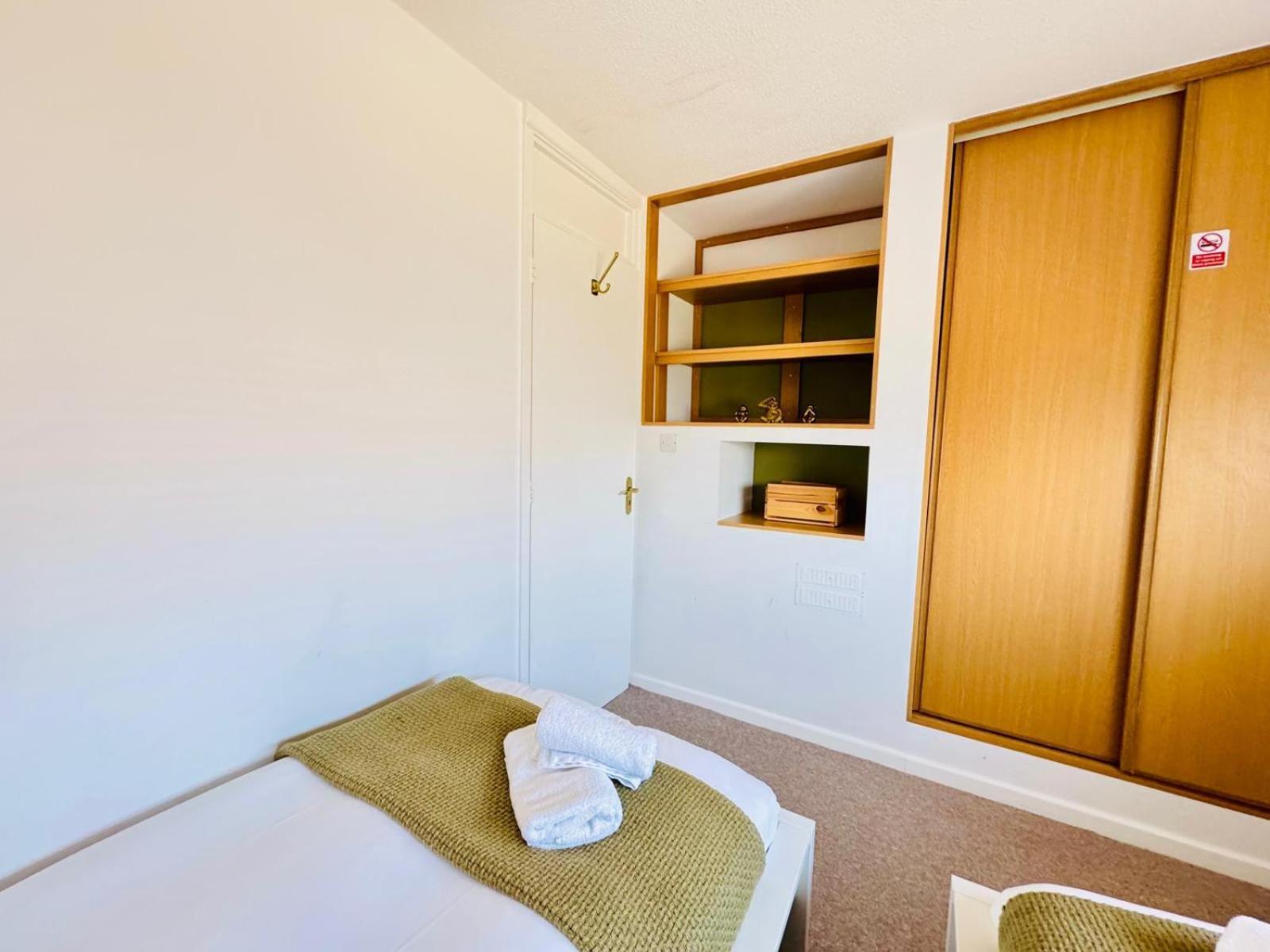 2 Bed House, Sleeps 6, Dog Friendly, Close To A14 M11, With Garden & Parking Long Stay Work Contractor Leisure, Jade CBG Buitenkant foto